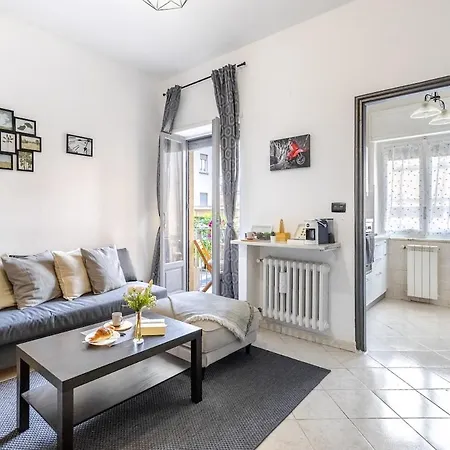 Cozy & Stylish In Borgo Vittoria Daire