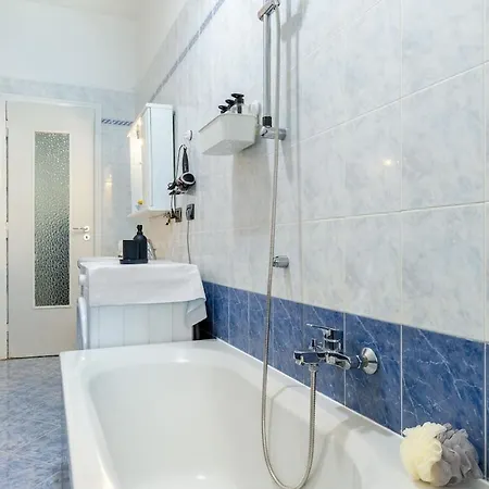 Cozy & Stylish In Borgo Vittoria Turin