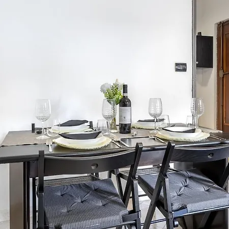 Cozy & Stylish In Borgo Vittoria *