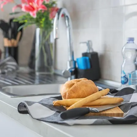 Apartament Cozy & Stylish In Borgo Vittoria *