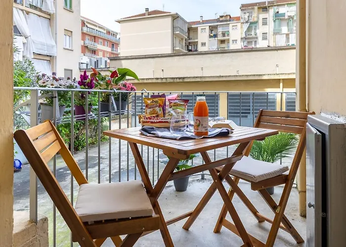 Cozy & Stylish In Borgo Vittoria