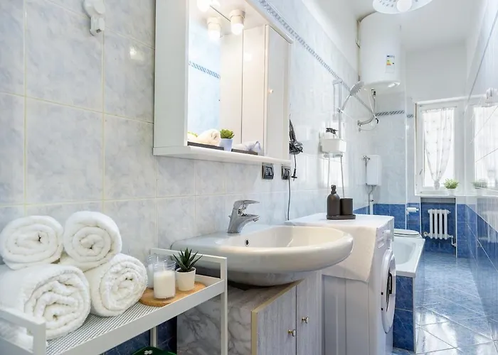 Cozy & Stylish In Borgo Vittoria
